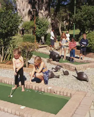 Sun City Children Kamp Kwena Putt Putt 1721