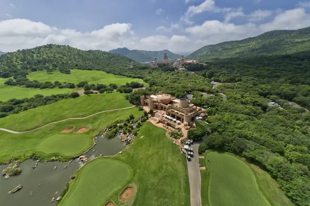 Sunr Lost City Golf Course Clubhouse