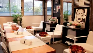 Masl Africology Spa Mani Pedi Tables Chairs