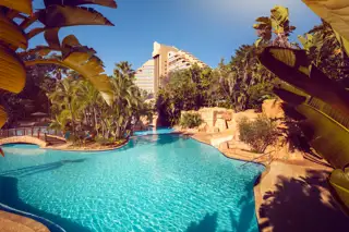 Sunr Cascades Pool (1)