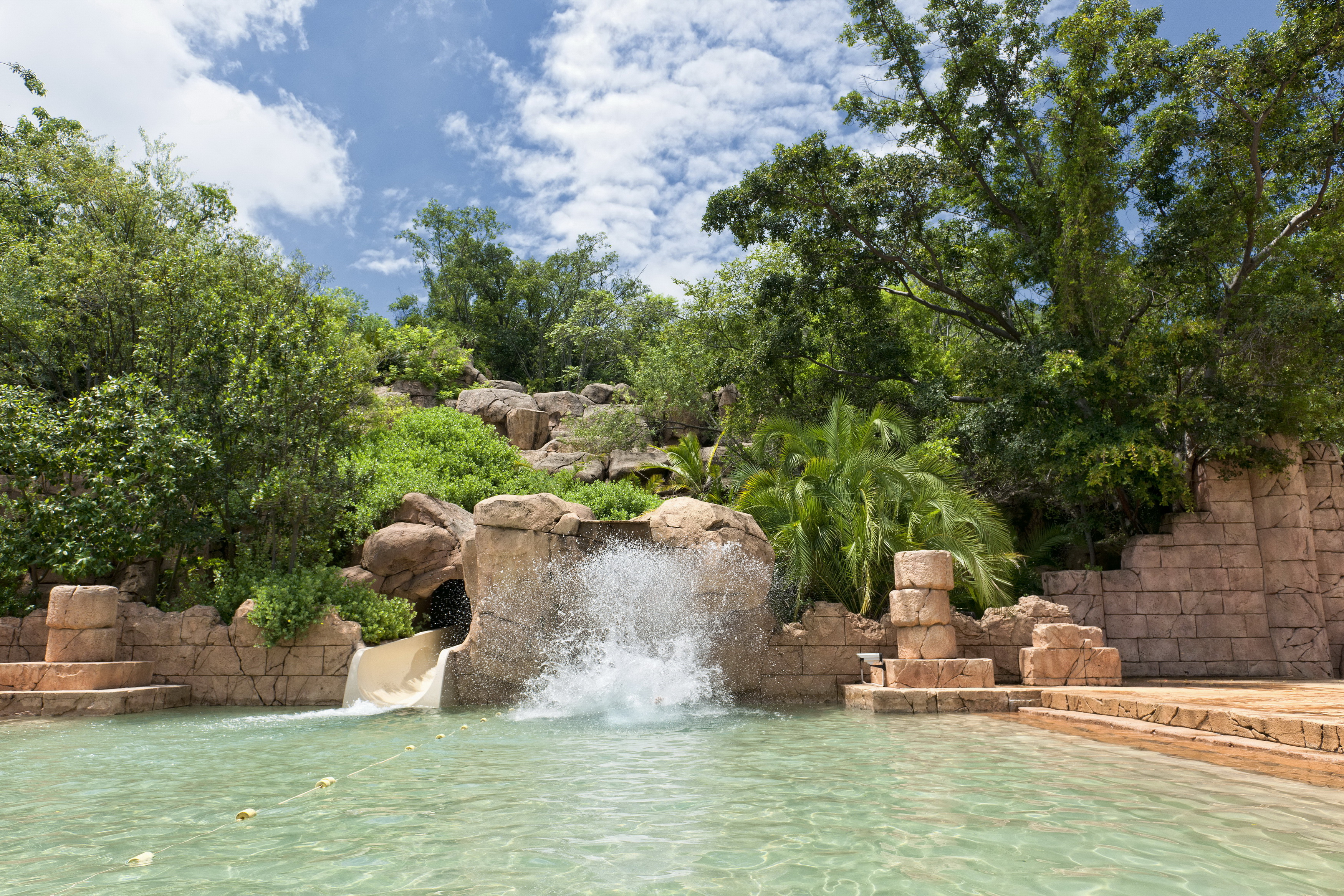 Sun City Valley Of Waves Water Slide The Viper