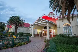 Flam Exterior Evening Casino 4