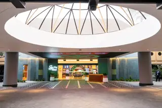Sunr Entrance Sun City Hotel 6
