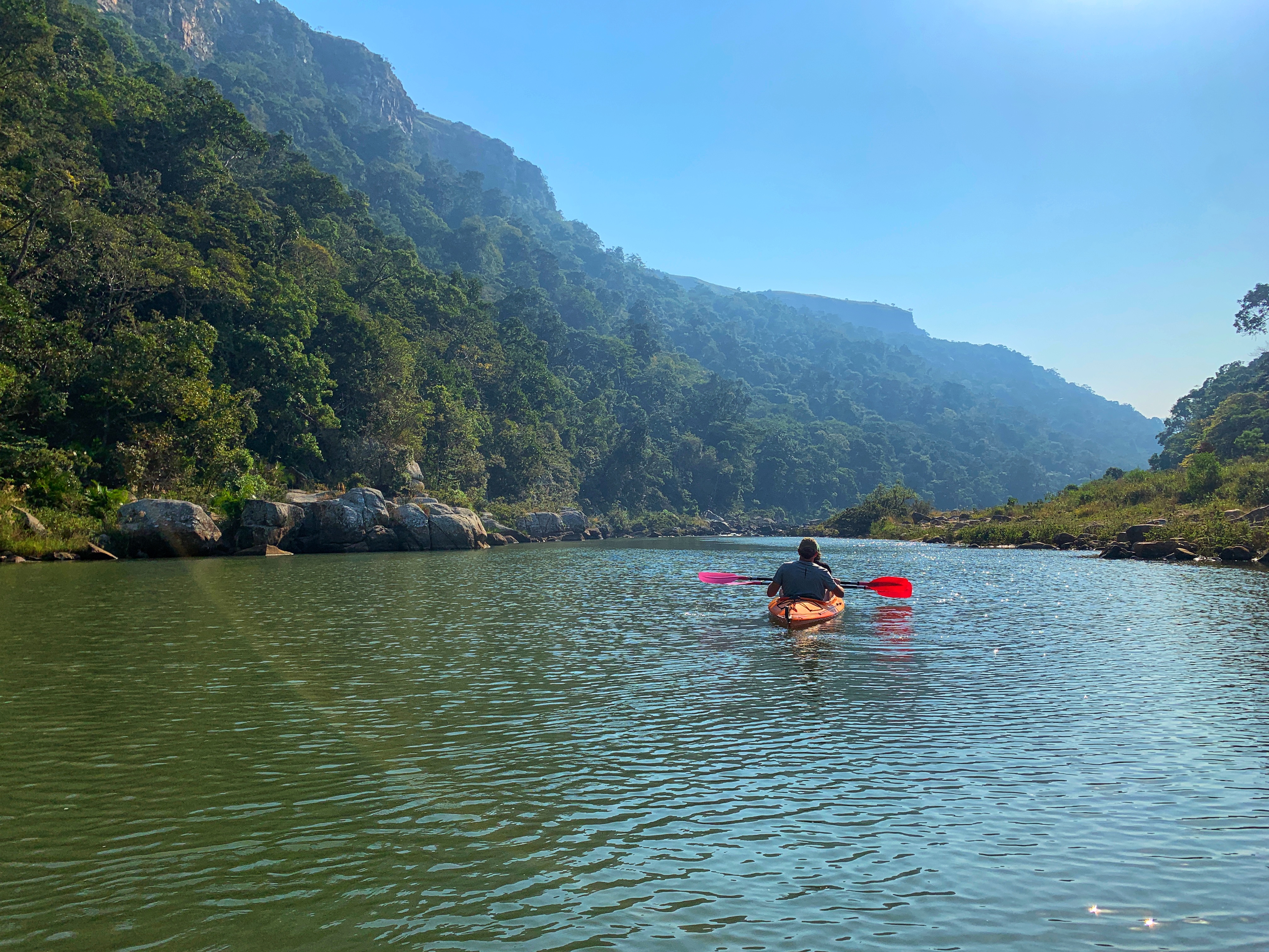 Wc01 Activities Riverside Aqua Sports And Beach Bar Couple Canoeing