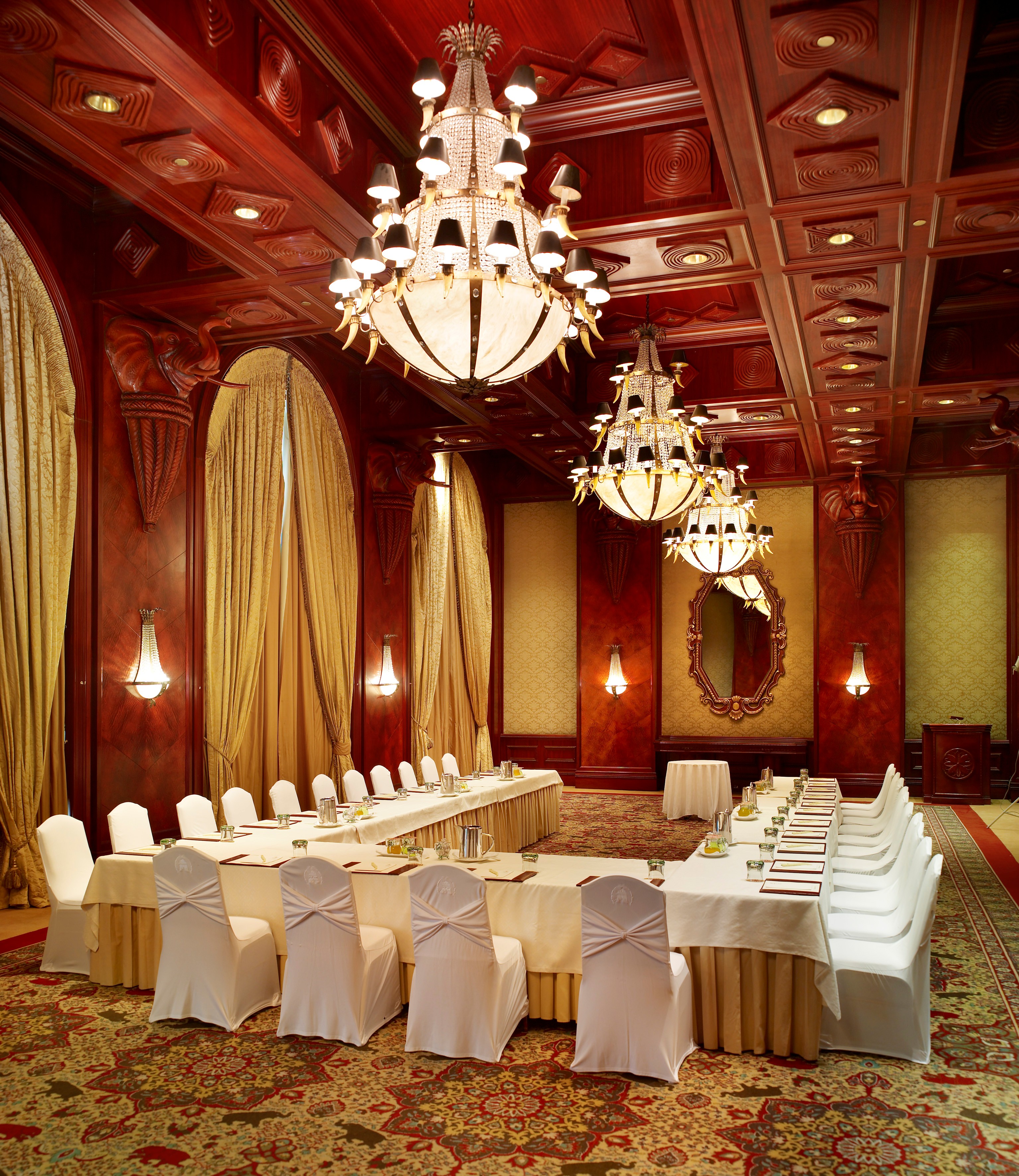 Sun City The Palace Royal Chamber U Shape Setup