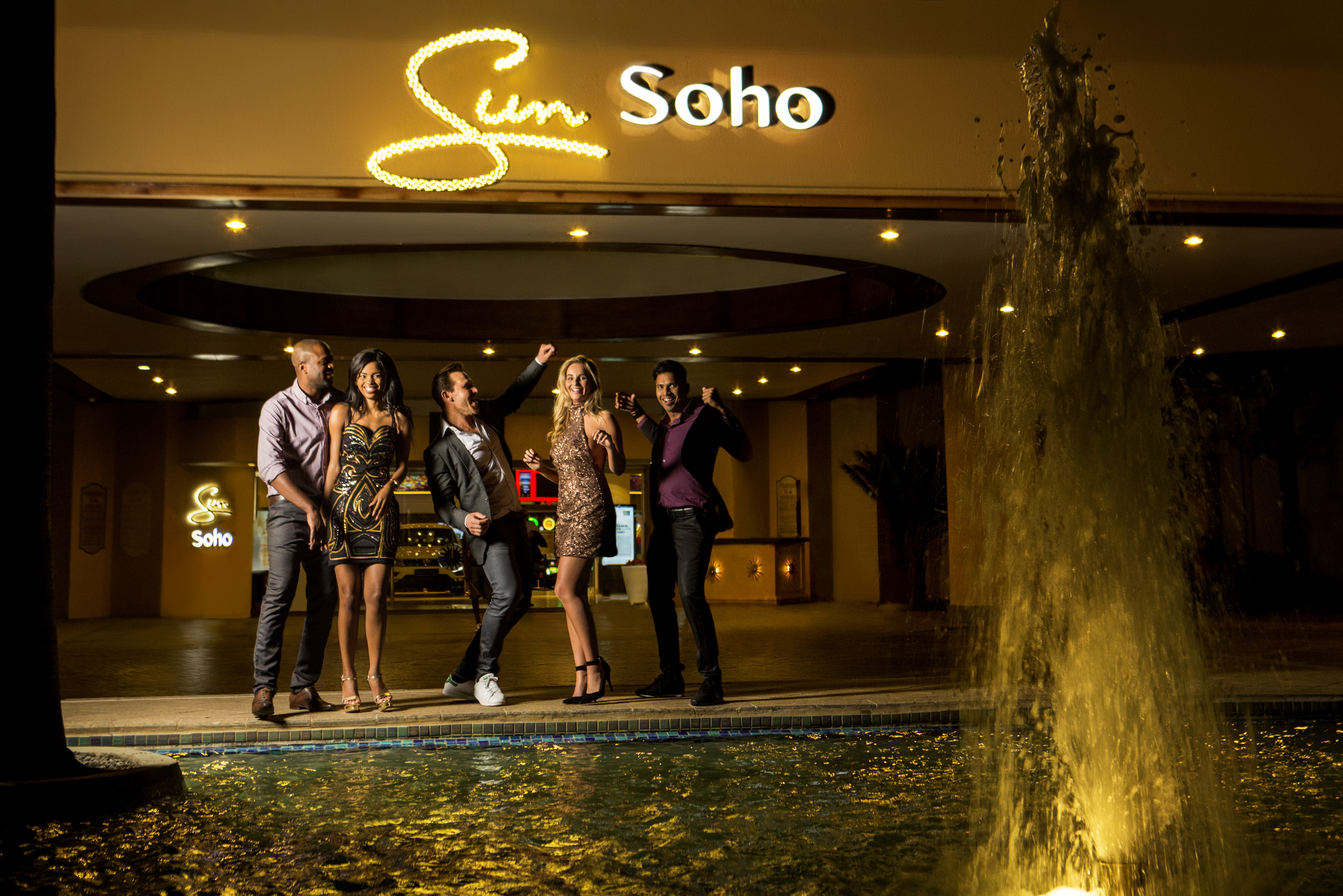 Scr3c0102 Sun City Soho Exterior At Night Xs 4958 1