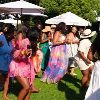 Masl Picnic Dancing In Pink