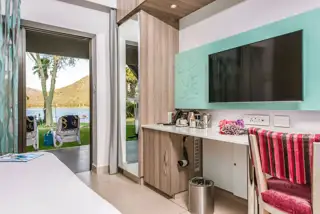 Sun City Cabanas Twin Lake Facing Room