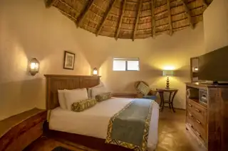 Sun City Bush Bungalows Nyasa King Room 8603 1