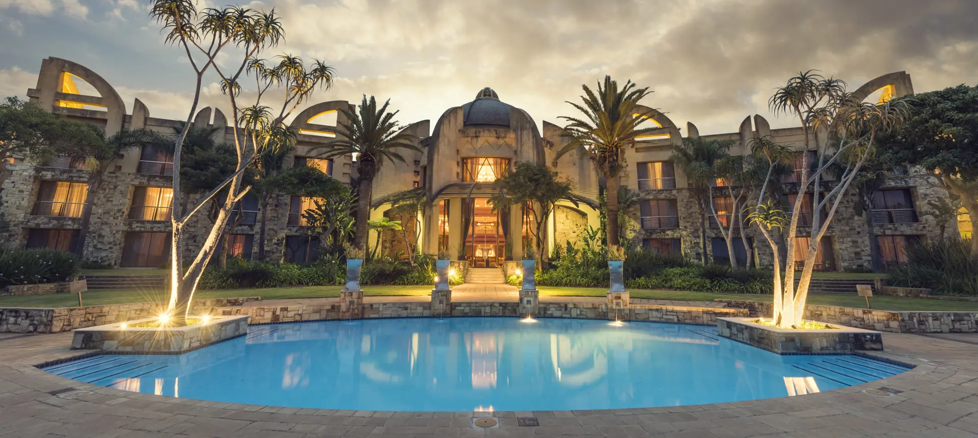 Siba Pool Night Lodge