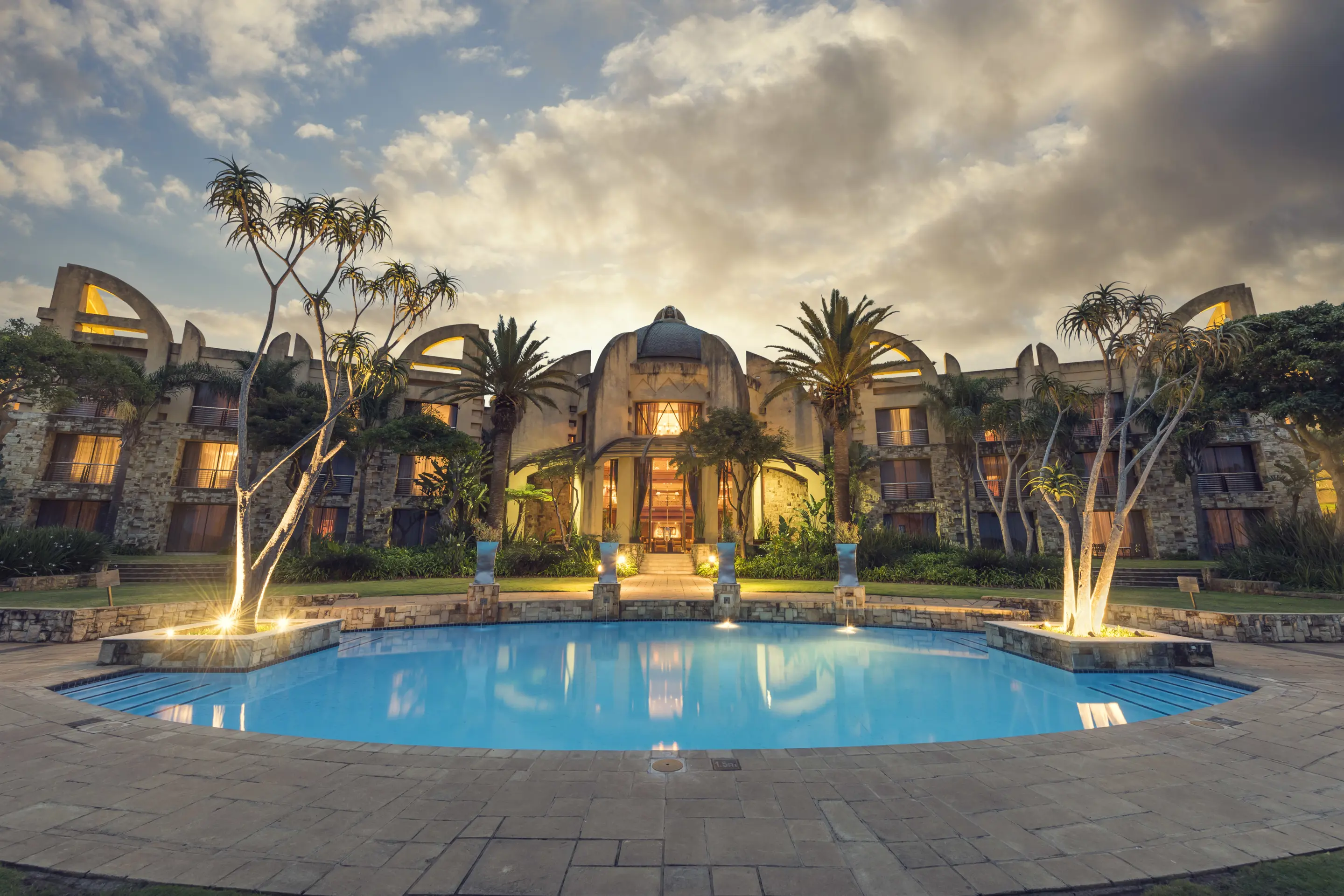 Siba Pool Night Lodge